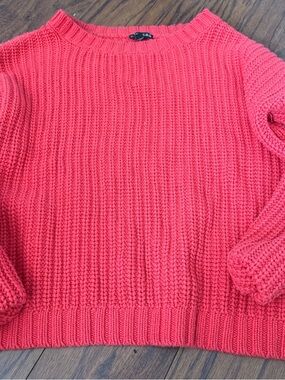 Express Coral Ribbed Crewneck Sweater